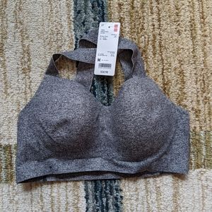 New Uniqlo Wireless sport bra